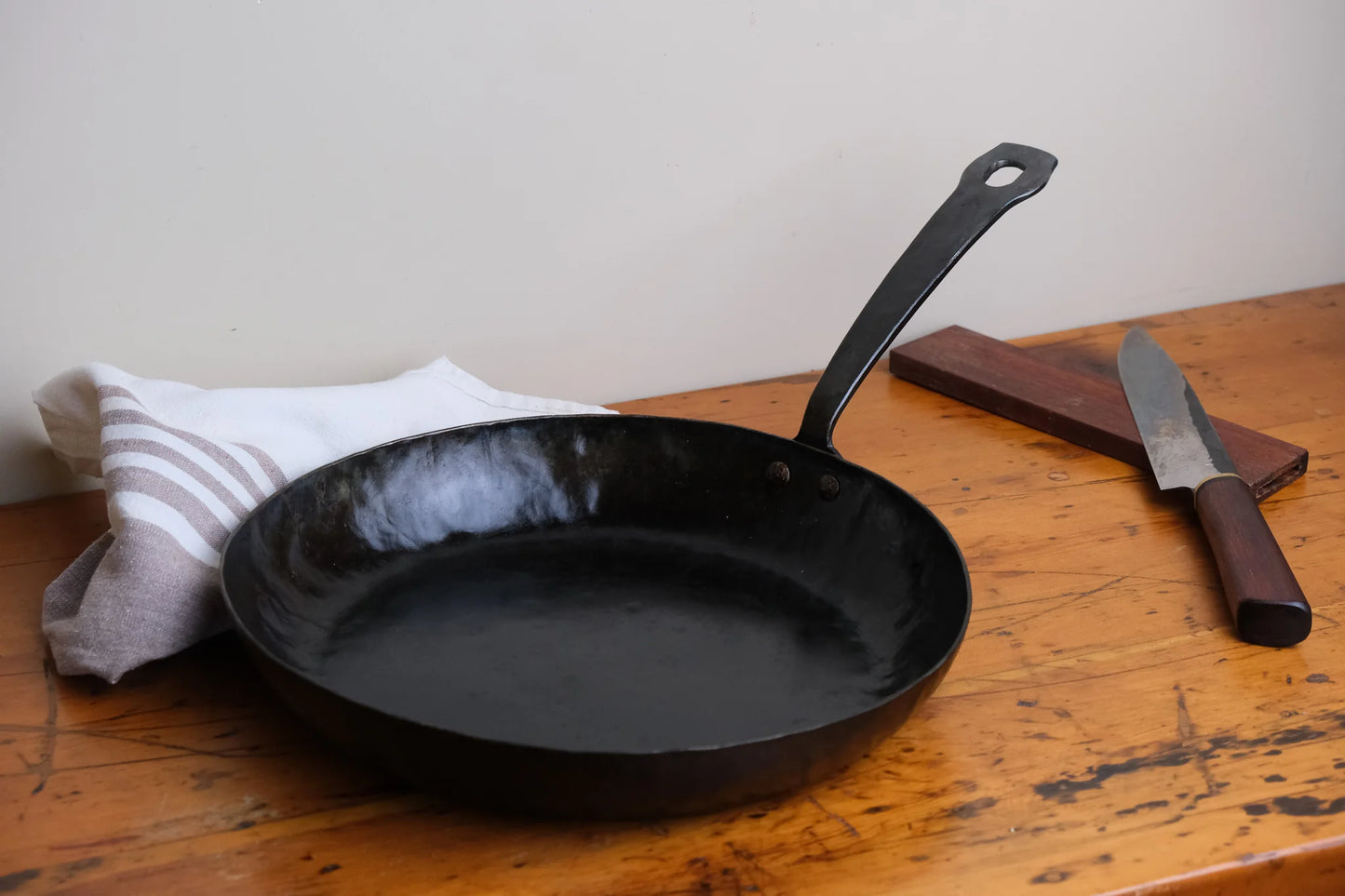 SOLD OUT - Large skillet PAN | SOLOBLACKSMITH