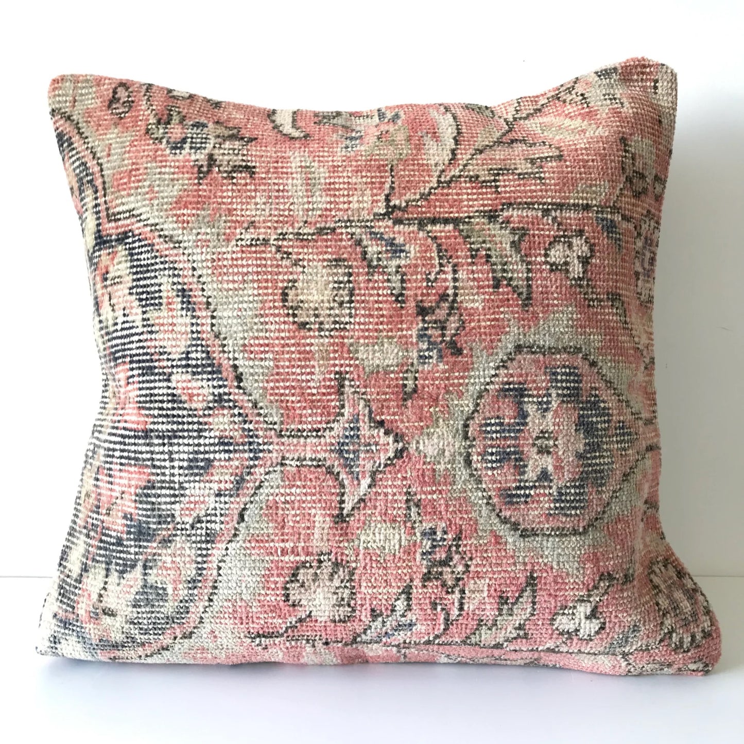 Vintage Cushion | REVOLOGY