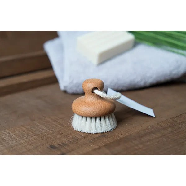 FACE BRUSH |