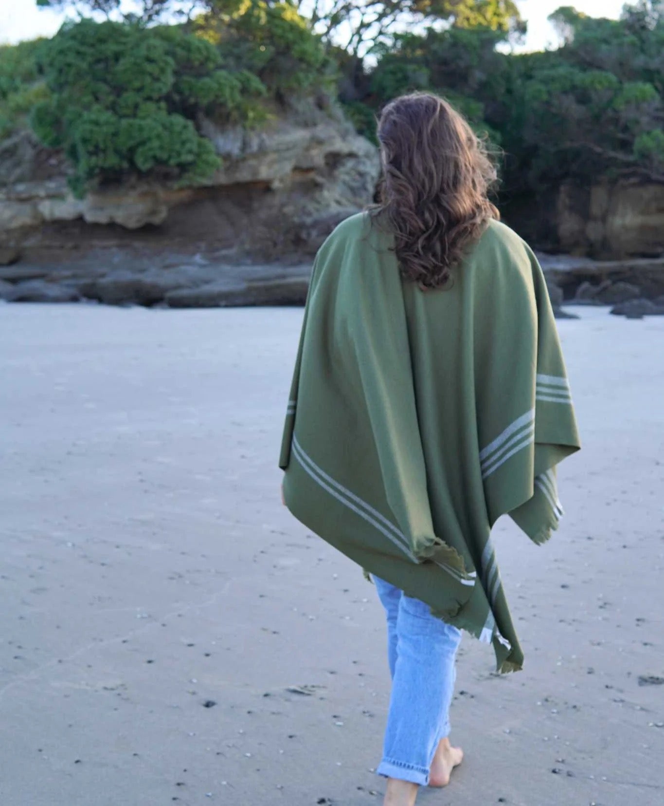 Cashmere and Merino PONCHO | REVOLOGY