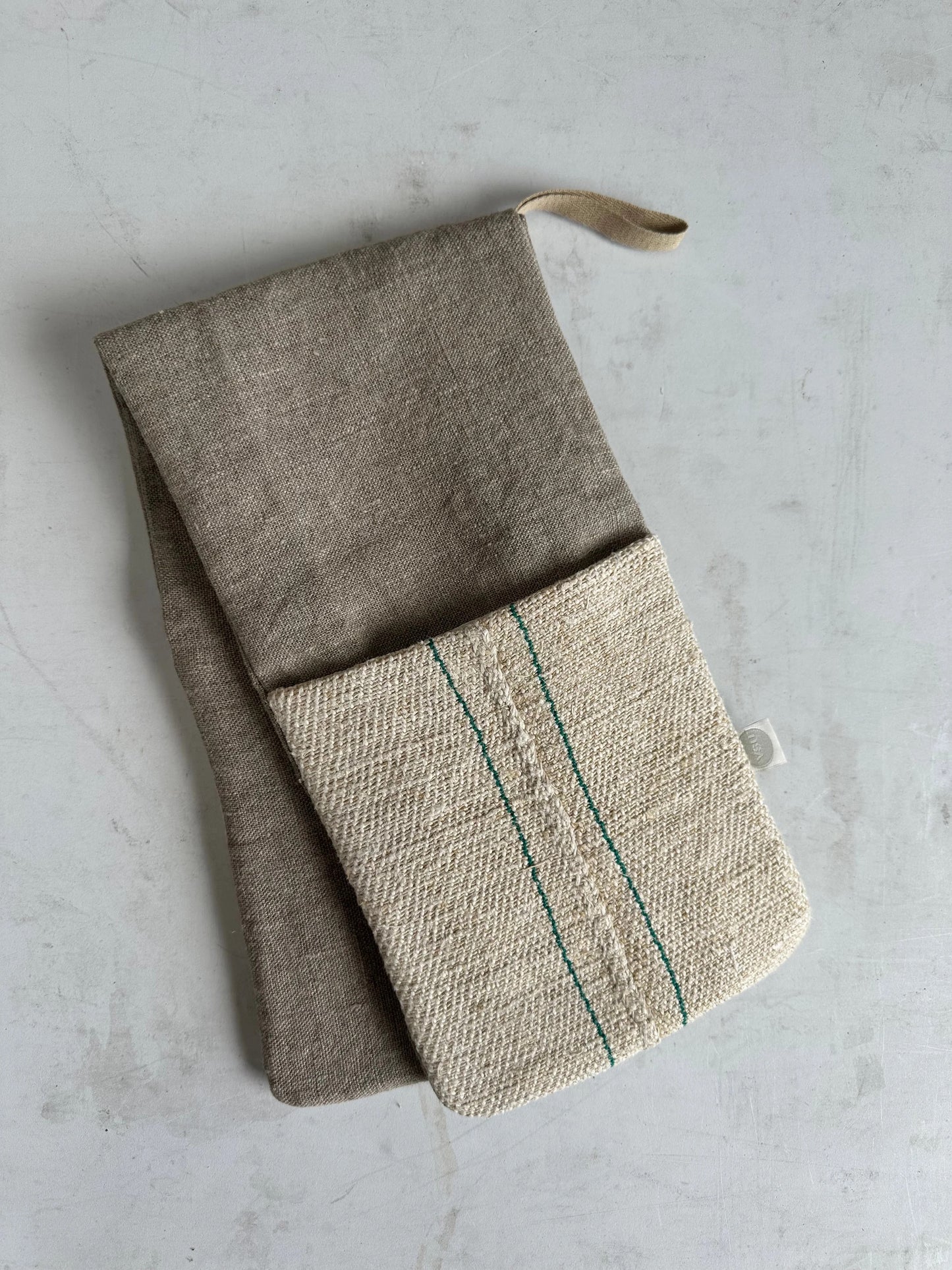 Oven Gloves | VSU