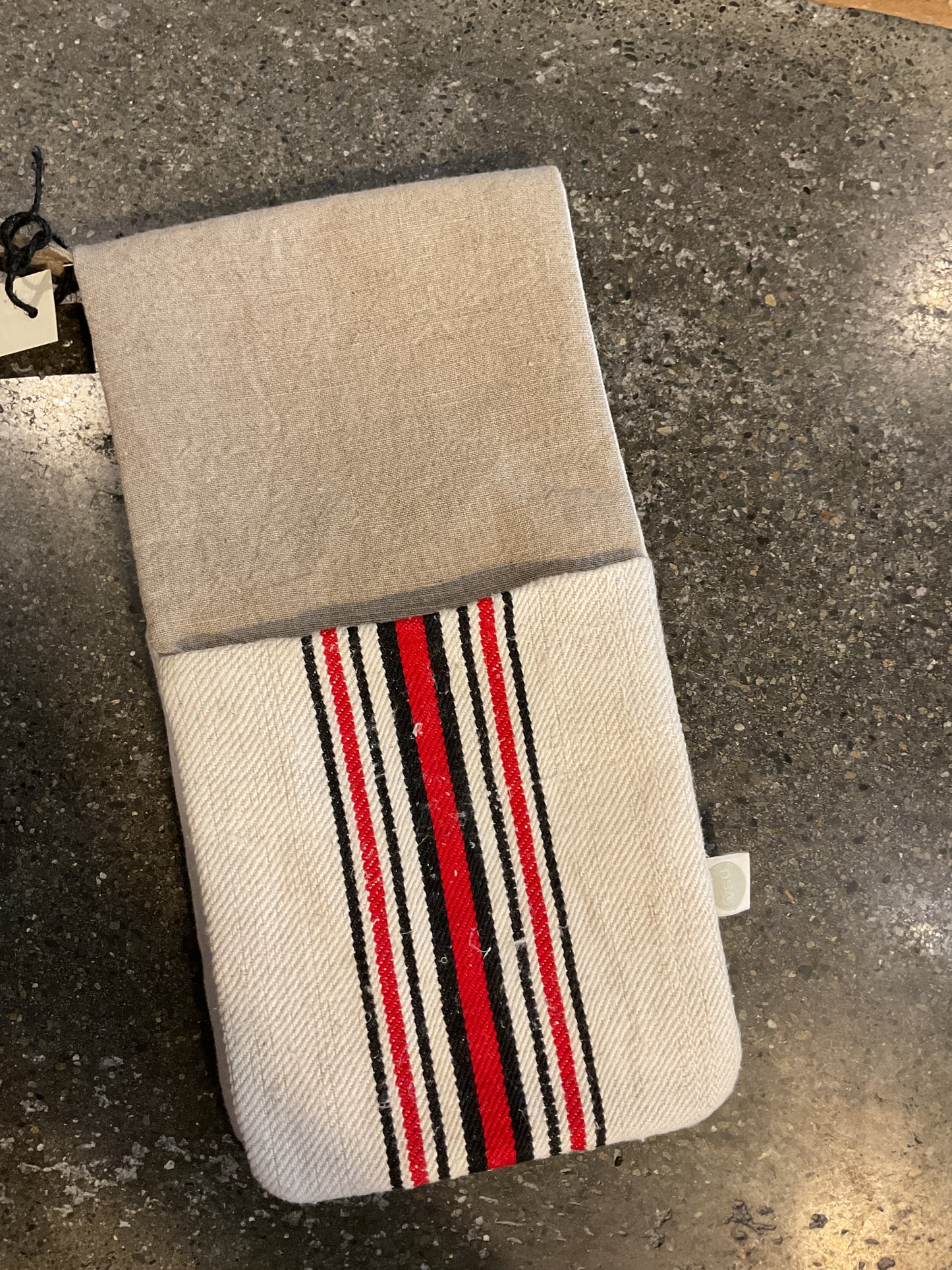 Oven Gloves | VSU