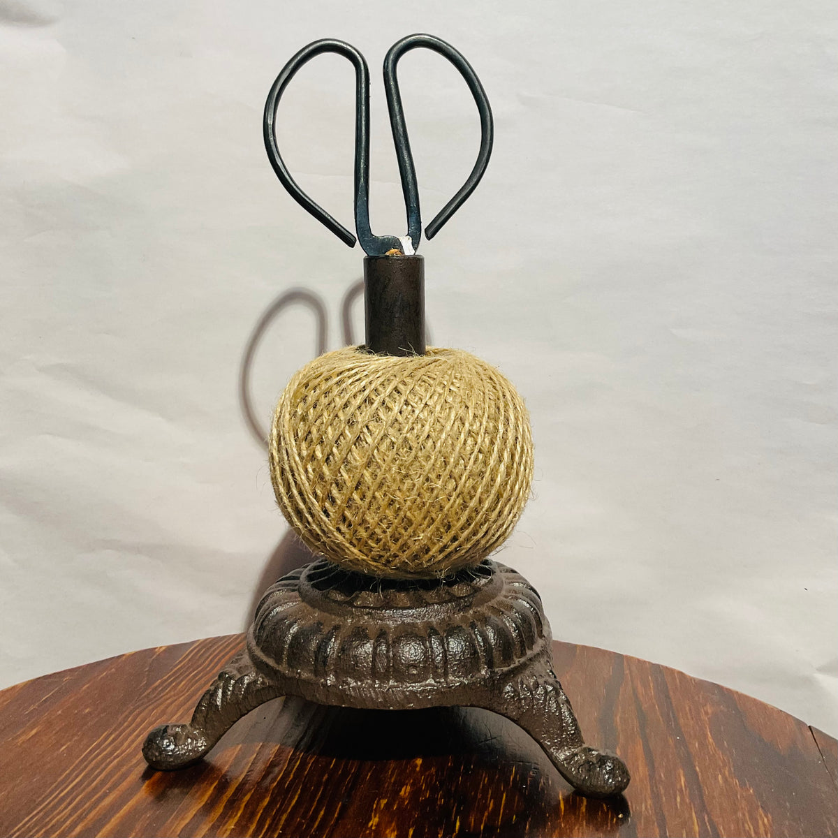 Iron String Holder with Scissors