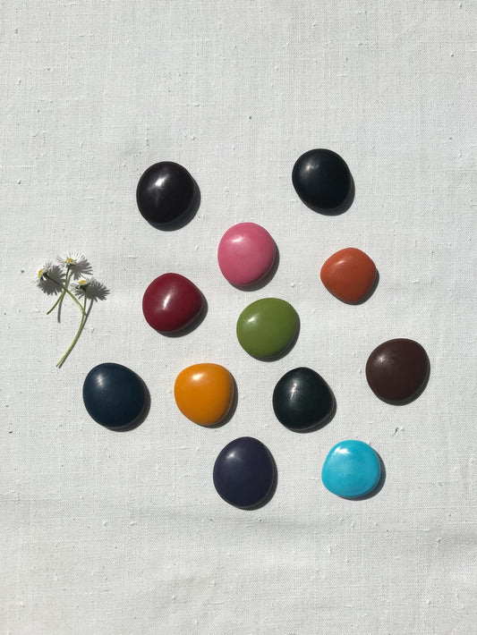 Pebble Beeswax Crayons - Set of 12 | POPPY AND SAGE