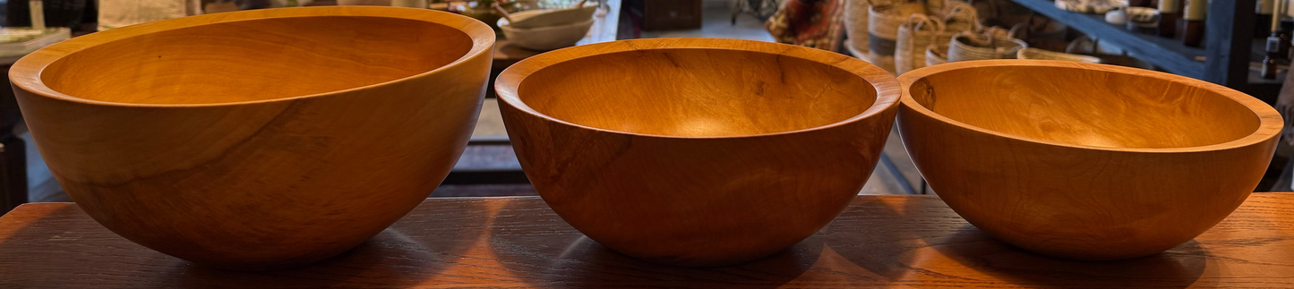 HANDCRAFTED WOODEN BOWL| Ian Lawson