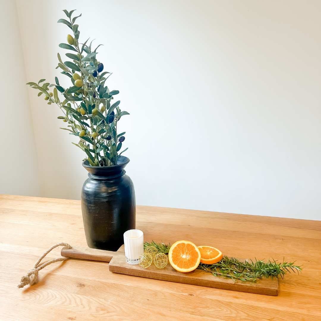 Wooden Water Vase – Black | REVOLOGY