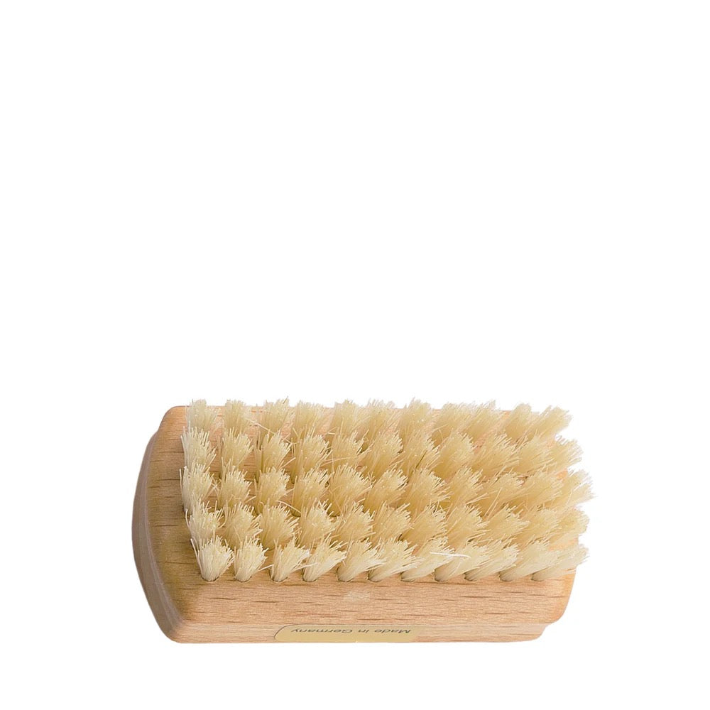Natural Nail Brush | REVOLOGY